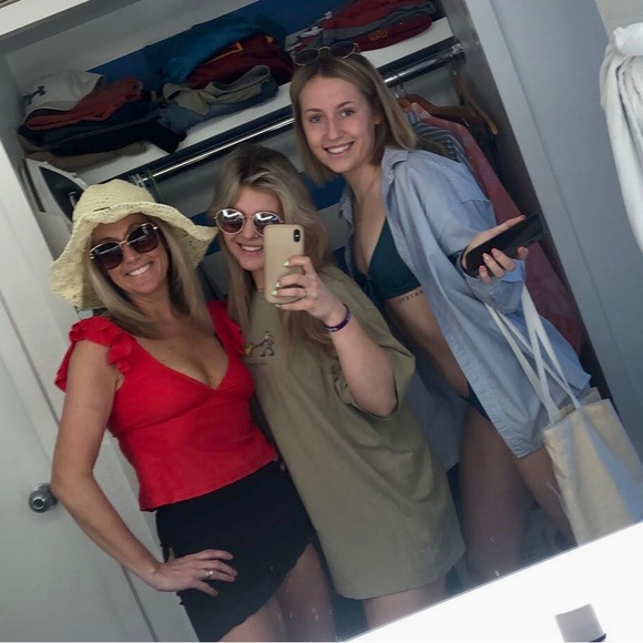 Meet your Posher, Michela - Picture 8 of 13